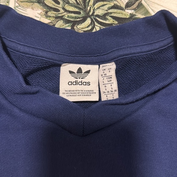 Adidas sweatshirt and sweatpants - Picture 3 of 9